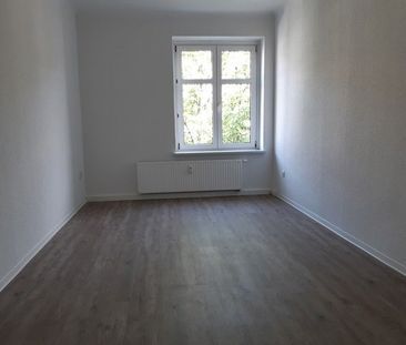 Stop! Ansprechende 2-Zimmer-Wohnung - Foto 3