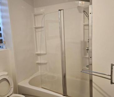 Magnifique 4 ½ au 991 Rue Alfred-Laliberté à Laval, situé dans un q... - Photo 2