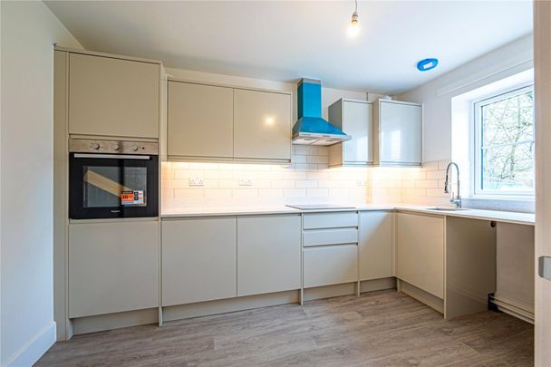4 bed Semi Detached House for rent - Photo 1