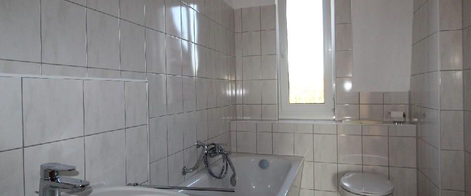 *** 2 Zimmer, frisch renoviert *** - Foto 1