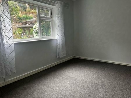 2 bedroom maisonette to rent - Photo 2