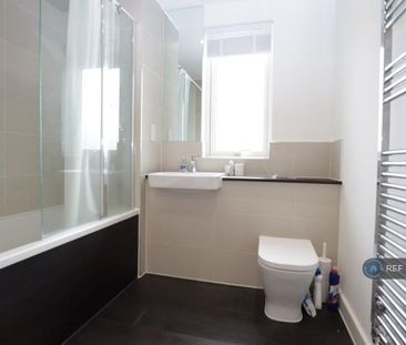 3 bedroom terraced house to rent - Photo 6