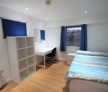 Studio to rent - Photo 6