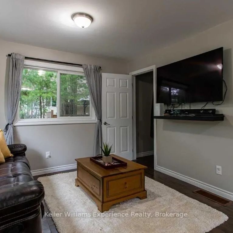 85 MELROSE AVENUE - Photo 1