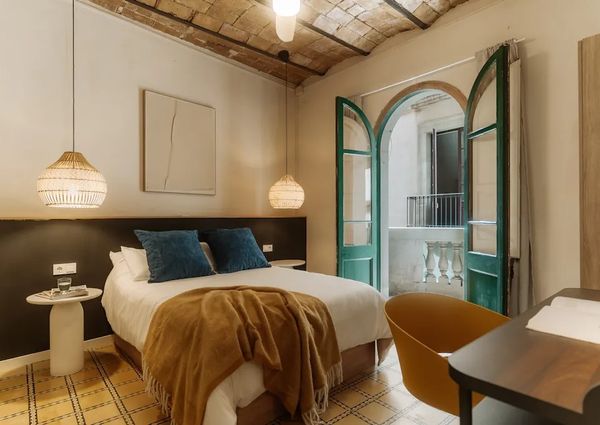 Carrer de Gombau, Barcelona, Catalonia 08003