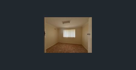 Comfortable Family Living in a Convenient Location - Photo 3