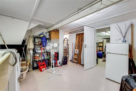 5 bedroom terraced house to rent - Photo 3