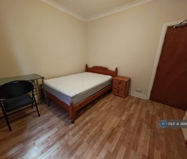 1 bedroom in a house share to rent - Photo 6
