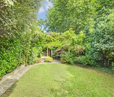 6 bedroom detached house to rent - Photo 2