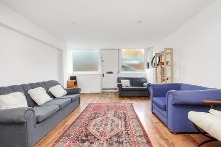 4 bedroom terraced house to rent - Photo 4