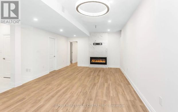 2379 CHARLES CORNWALL AVENUE - Photo 1