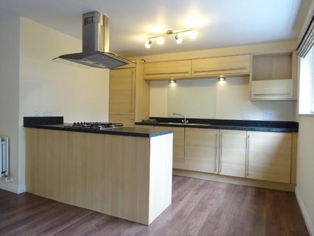 2 bedroom flat to rent - Photo 4