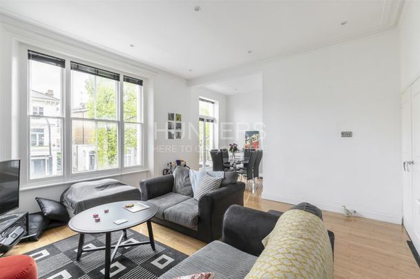 3 bedroom Flat To Let - Photo 1