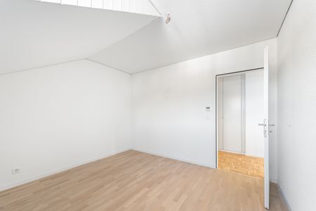 Space for the whole family newly renovated 5.5-room penthouse apartment - Photo 2