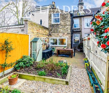 3 bedroom house to rent Theobald Road, CR0 - Photo 1