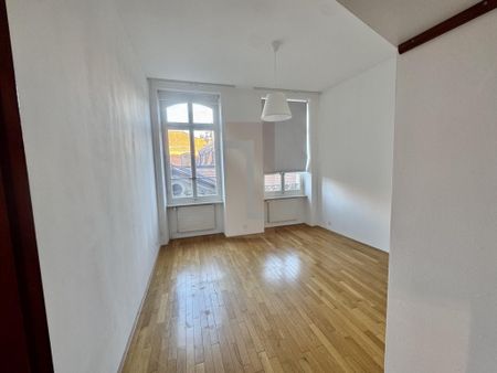 Superb apartment with private terrace - Photo 5