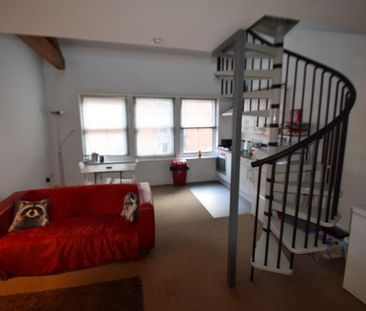 Studio to rent - Photo 1