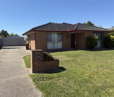 “Centrally Located Family Home” - Photo 6