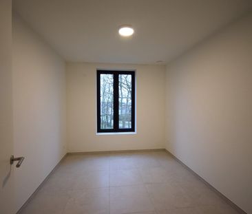 Dakappartement met drie slaapkamers in Oostakker - Photo 2