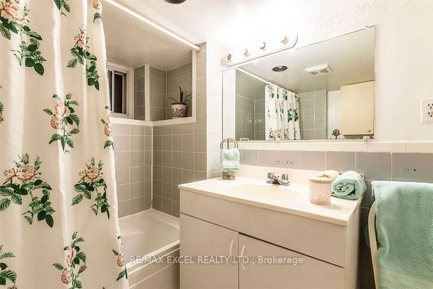 For Lease - 416 Rimilton Avenue, Toronto, Ontario - Photo 1