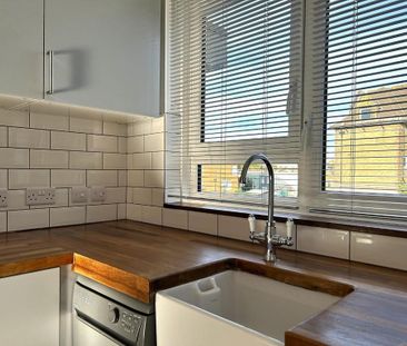 3 bedroom maisonette to rent - Photo 1