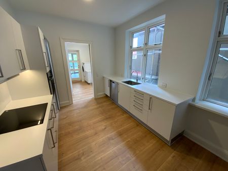 Borchs Gård 39,1. 6000 Kolding – LEJLIGHED I KOLDING C MED STOR ALTAN - Photo 4