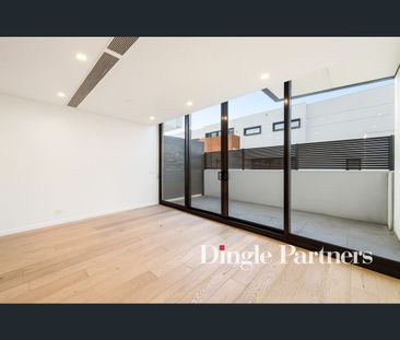 4/2 Allard Street, Brunswick West, Vic 3055 - Photo 3