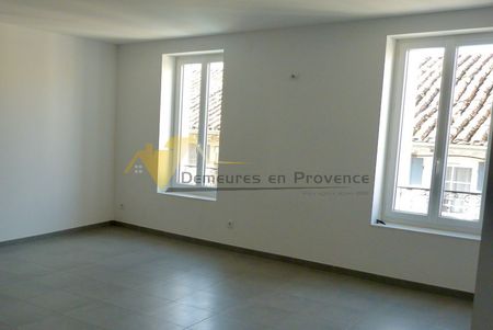 Location Appartement 4 pièces 99m² VAISON LA ROMAINE 84110 - Photo 3