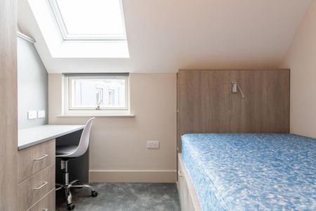 6 bedroom flat to rent - Photo 4