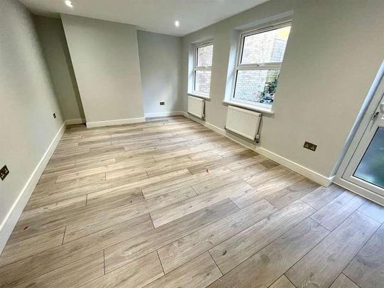 Brendon Avenue, Luton, LU2 - Photo 1