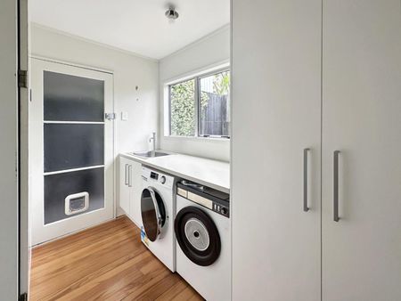 61 Arthur Street, Onehunga - Photo 2