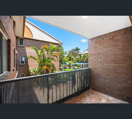 10/66 Sarawak Avenue, Palm Beach, Qld 4221 - Photo 2