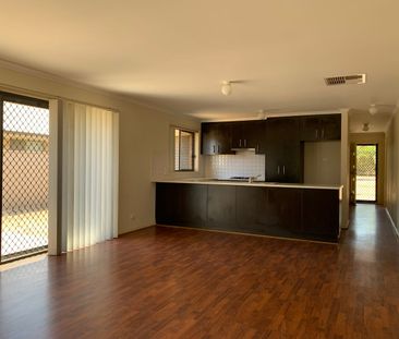 SIMPLE AND CONVENIENT! - Photo 2