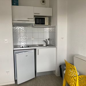 Location Appartement 1 pièce 21m² CENON 33150 - Photo 2