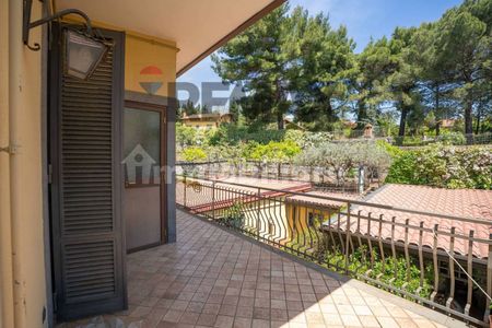 Villa unifamiliare via Concetto Marchesi 12, Centro, Pedara - Photo 5