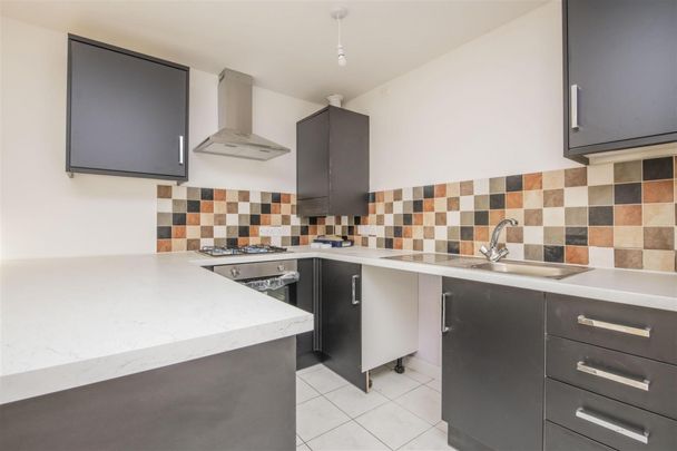 2 bed Apartment To Let - Photo 1