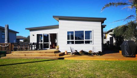 112A Diana Avenue, Whangamata - Photo 2