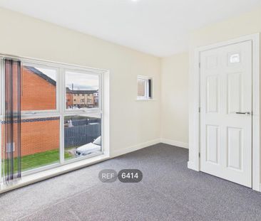 2 bedroom semi-detached house to rent - Photo 4