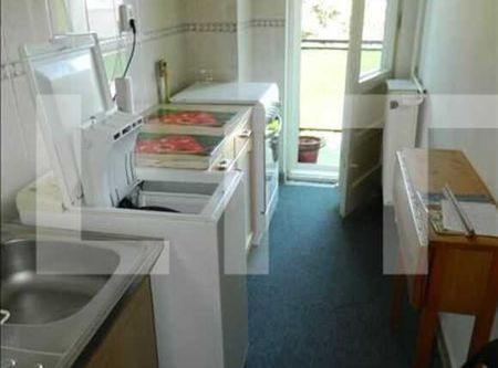 2 camere, 43 mp, semidecomandat, zona strazii Plopilor - Photo 5