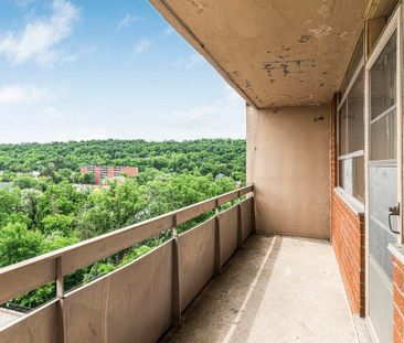 Evelyn Court Apartments - Photo 1