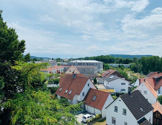 Über den Dächern Neumarkts – 1,5-Zimmer Wohnung sucht neue Mieter - Photo 1