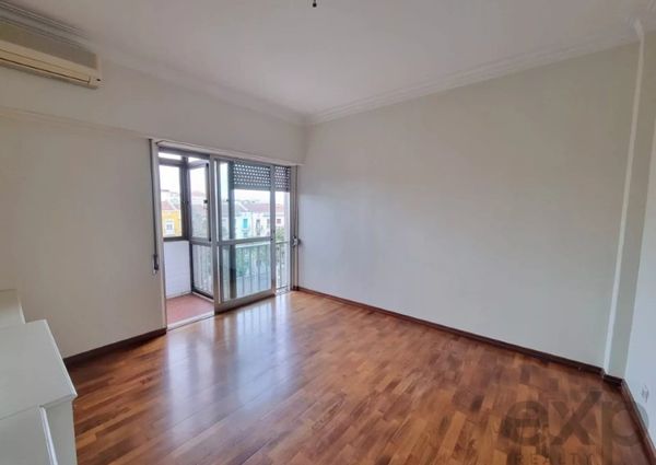 Apartamento T3 em Lisboa
