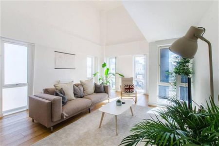 1 bedroom in a flat share to rent - Photo 3