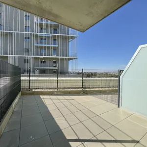 Erstbezug mit traumhafter Terrasse - zu Fuß zur Alten Donau und dem Donauzentrum - Photo 2