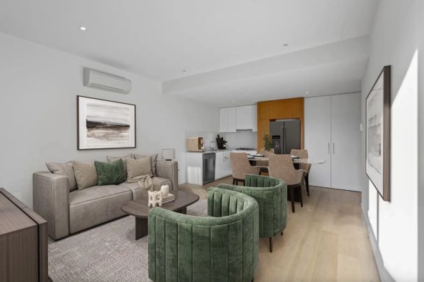 Bright Apartment in Great Location! - Photo 1