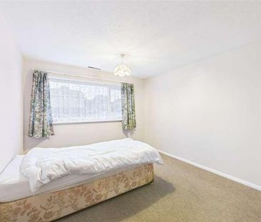 Balliol Way, Owlsmoor, Sandhurst, Berkshire, GU47 - Photo 4