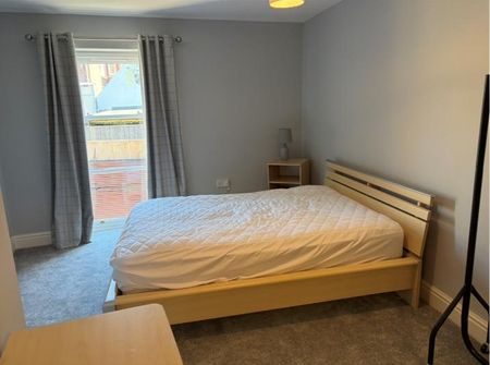 2 bedroom apartment to rent - Photo 3