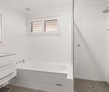 Family Oasis - Photo 4