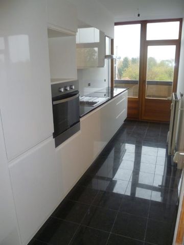 Appartement te huur - Foto 4