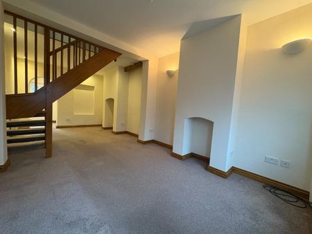 2 bedroom terraced house to rent - Photo 2